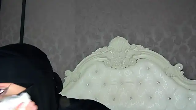 Snapshot of Hajar_Kar chatting on October 9, 2025, 7:50 am Hajar Kar online show from October 9, 2025, 7:50 am