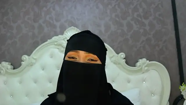 Snapshot of Hajar_Kar chatting on October 13, 2025, 7:41 am Hajar Kar online show from October 13, 2025, 7:41 am