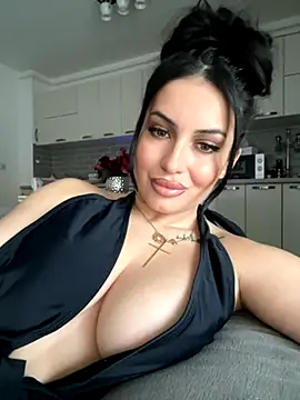 Snapshot of melissablack chatting on October 20, 2025, 11:21 am melissablack online show from October 20, 2025, 11:21 am