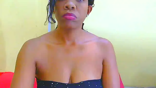 Snapshot of Mollybrookexx chatting on April 19, 2026, 10:47 am Mollybrookexx online show from April 19, 2026, 10:47 am