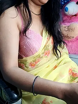 santurmom online show from December 4, 2025, 6:27 pm