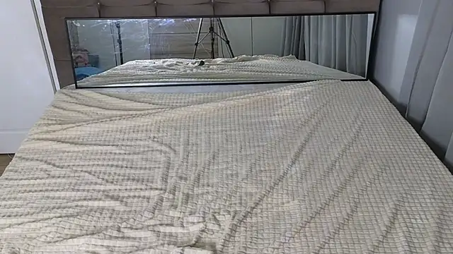 magnificent angel online show from March 12, 2025, 9:56 pm