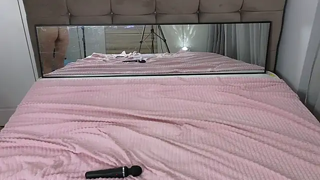 magnificent angel online show from March 13, 2025, 10:54 pm