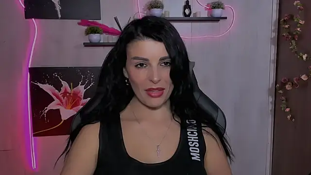 KayWuds online show from February 8, 2025, 6:12 pm