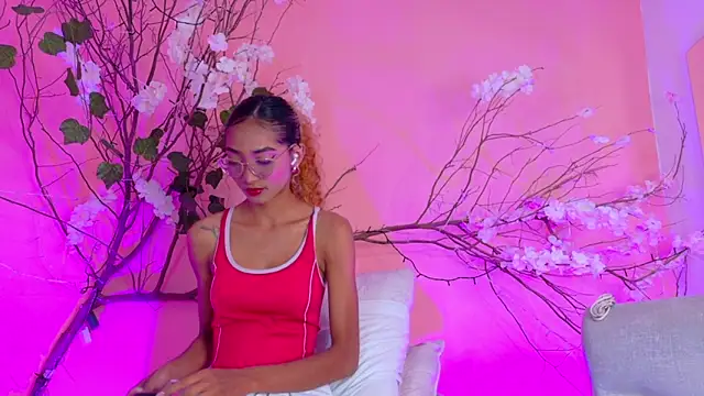 Charlotte Love10 online show from March 19, 2026, 12:09 pm