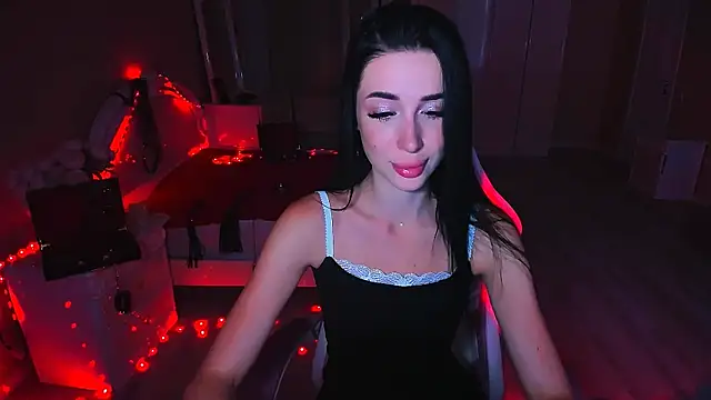 lovely desire online show from September 21, 2025, 8:05 am