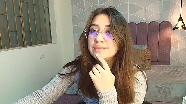 Snapshot of Aly_Cute_ chatting on December 11, 2024, 10:16 pm Aly Cute online show from December 11, 2024, 10:16 pm