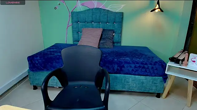 Snapshot of Aly_Cute_ chatting on January 12, 2025, 5:03 am Aly Cute online show from January 12, 2025, 5:03 am