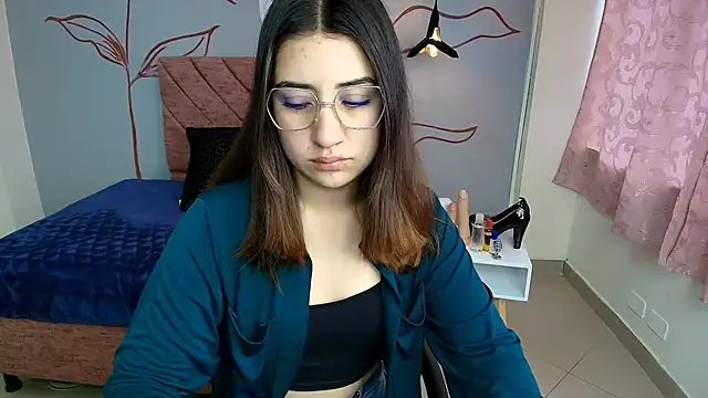 Snapshot of Aly_Cute_ chatting on January 16, 2025, 12:09 pm Aly Cute online show from January 16, 2025, 12:09 pm