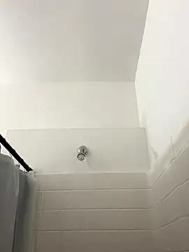 Snapshot of AlyssiaAmoreXO chatting on November 25, 2025, 3:01 pm AlyssiaAmoreXO online show from November 25, 2025, 3:01 pm