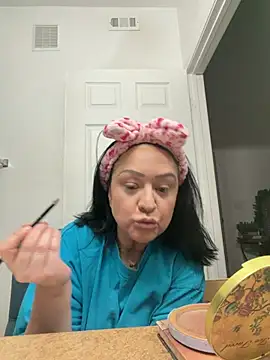 Snapshot of AlyssiaAmoreXO chatting on February 27, 2026, 5:46 pm AlyssiaAmoreXO online show from February 27, 2026, 5:46 pm