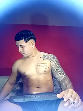 Snapshot of paul_luis chatting on September 27, 2025, 10:59 pm paul luis online show from September 27, 2025, 10:59 pm