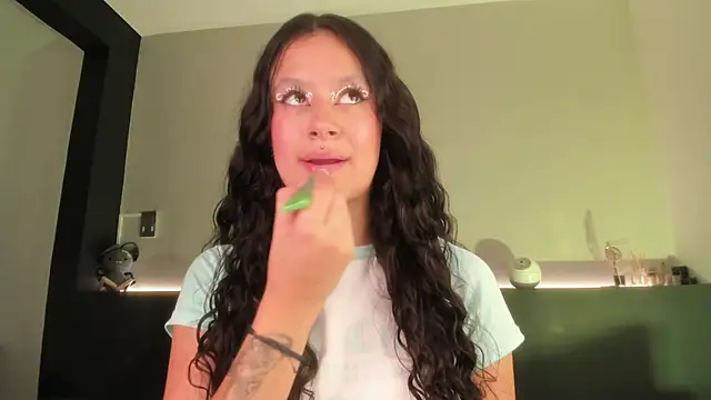 angel witch online show from December 11, 2024, 7:36 pm