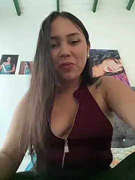 YuliiCamm online show from December 8, 2024, 9:41 pm