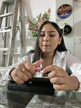 YuliiCamm online show from December 20, 2024, 5:08 pm