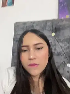 YuliiCamm online show from February 5, 2025, 12:31 am