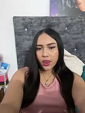 YuliiCamm online show from February 5, 2025, 11:06 pm