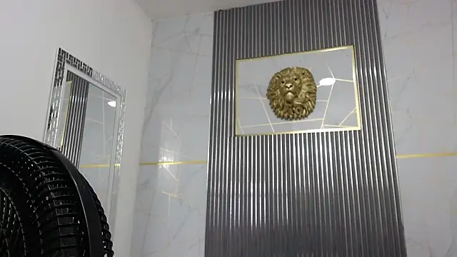 Snapshot of Celestial_Queen_ chatting on May 11, 2026, 12:44 pm Celestial Queen online show from May 11, 2026, 12:44 pm