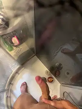 Snapshot of lescro95_ chatting on October 6, 2025, 2:25 pm lescro95 online show from October 6, 2025, 2:25 pm