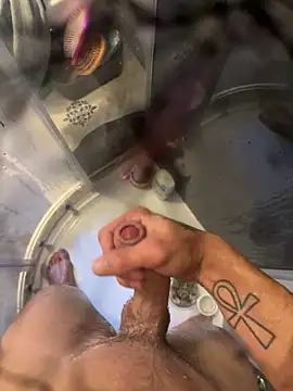 Snapshot of lescro95_ chatting on October 16, 2025, 3:13 pm lescro95 online show from October 16, 2025, 3:13 pm