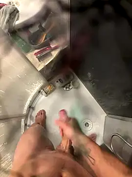 Snapshot of lescro95_ chatting on November 9, 2025, 4:27 pm lescro95 online show from November 9, 2025, 4:27 pm