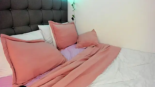 charlotte james0 online show from February 24, 2025, 1:35 am