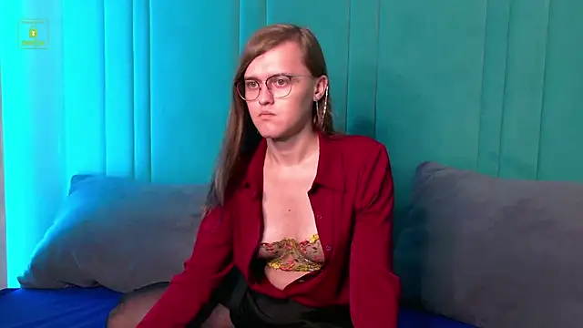 YukoFanee online show from September 11, 2025, 10:15 am