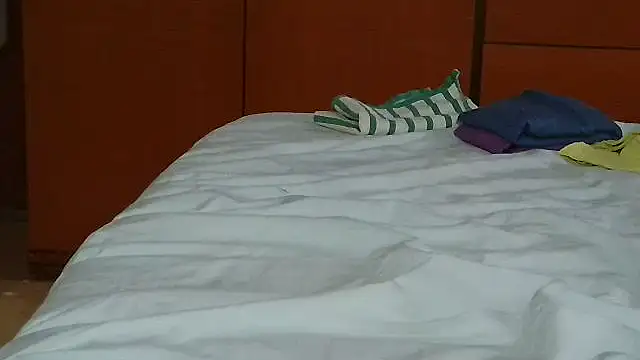 VeneRed online show from September 14, 2025, 7:18 am