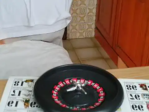 VeneRed online show from October 23, 2025, 10:36 am