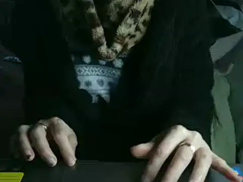 VeneRed online show from February 24, 2026, 10:57 am