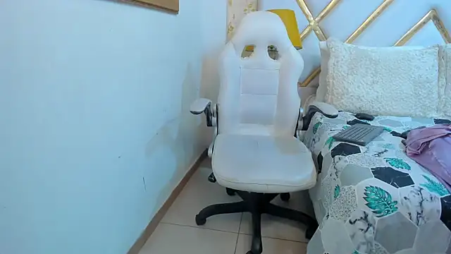 MalorySweet online show from September 14, 2025, 12:48 pm