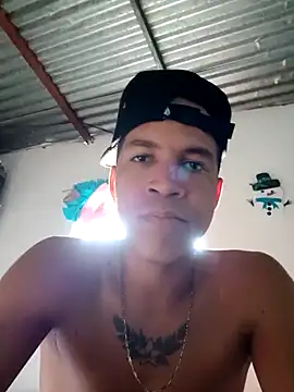 Snapshot of elputoflaco chatting on February 3, 2025, 6:28 pm elputoflaco online show from February 3, 2025, 6:28 pm