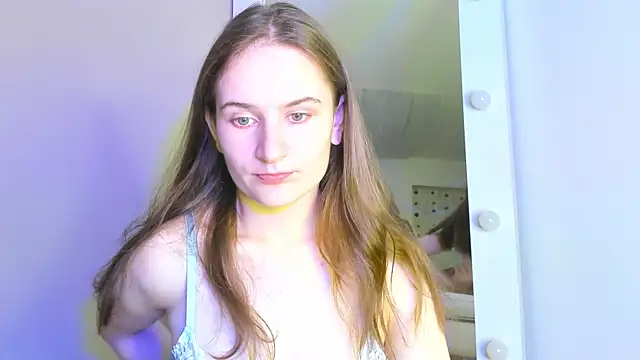 L1ittle kitty  online show from October 10, 2025, 5:39 am