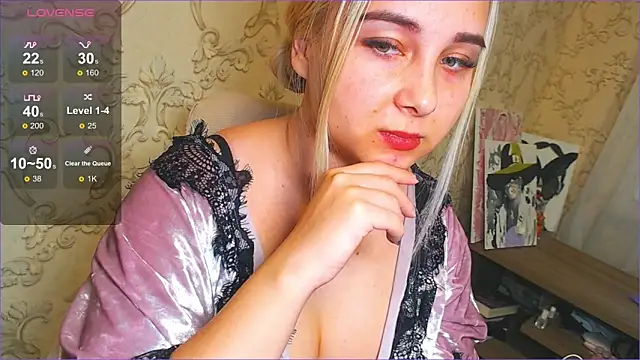 DolphinDreams online show from January 15, 2025, 12:47 pm