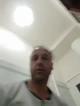 Snapshot of Lecatore80 chatting on April 28, 2026, 5:18 pm Lecatore80 online show from April 28, 2026, 5:18 pm