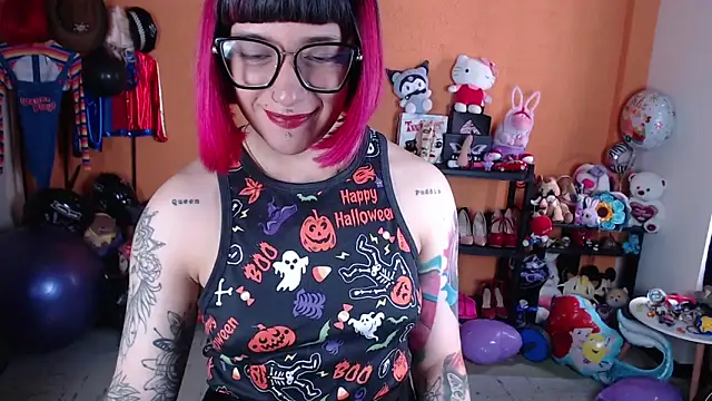 MissMiia2 online show from October 20, 2025, 4:40 pm