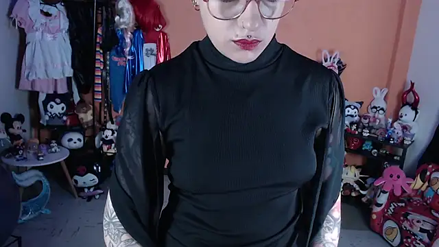 MissMiia2 online show from May 14, 2026, 12:56 pm