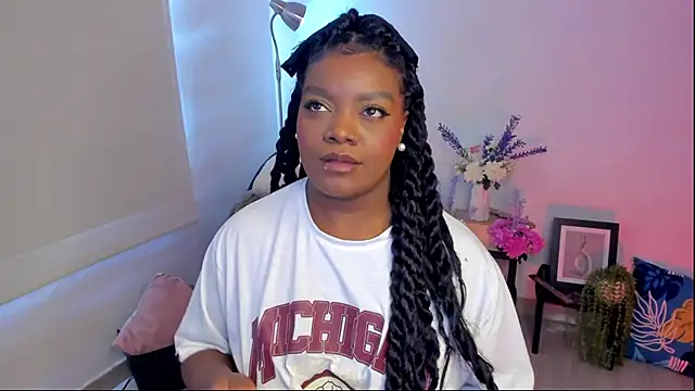 Im Maria online show from October 6, 2025, 8:39 pm