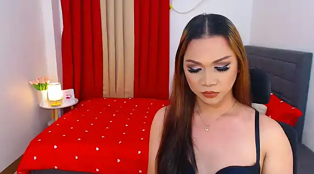 Carladiamondxx online show from December 15, 2024, 5:13 am