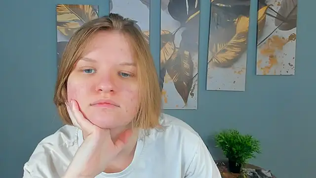 LilianSwall online show from January 14, 2026, 11:16 am