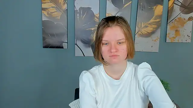 LilianSwall online show from January 15, 2026, 2:32 pm