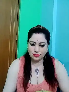 Snapshot of Raja_Ranii chatting on December 17, 2024, 1:49 pm Raja Ranii online show from December 17, 2024, 1:49 pm