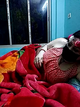 Snapshot of Raja_Ranii chatting on January 3, 2025, 6:35 pm Raja Ranii online show from January 3, 2025, 6:35 pm