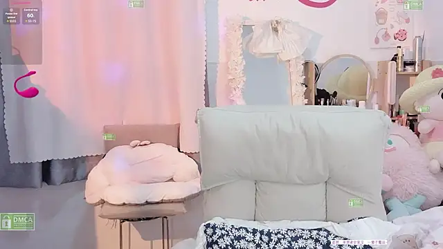 Carly 1 online show from October 15, 2025, 5:35 pm