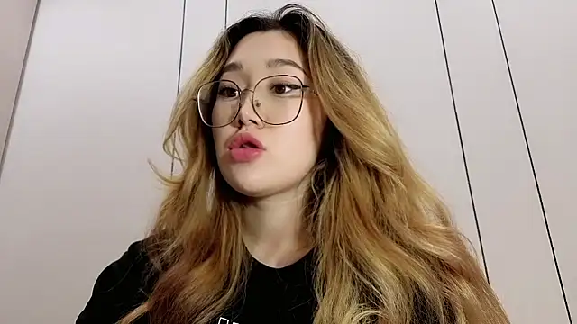 Jennatyan online show from January 10, 2026, 12:07 pm