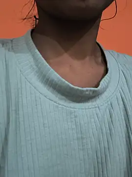 cute simmy0 online show from July 28, 2026, 1:43 pm