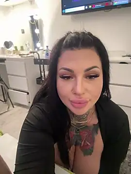 krysstal003 online show from December 16, 2024, 10:24 pm