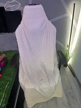 krysstal003 online show from December 20, 2024, 9:50 pm