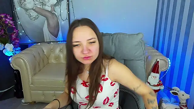 Snapshot of ElysLunar chatting on January 13, 2025, 6:27 am ElysLunar online show from January 13, 2025, 6:27 am