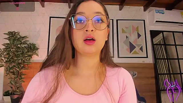 Snapshot of MiaKay1 chatting on March 15, 2026, 3:45 am MiaKay1 online show from March 15, 2026, 3:45 am